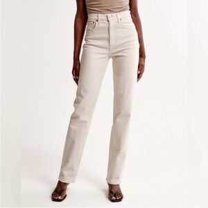 Abercrombie & Fitch The 90s Straight Jeans Ultra High Rise